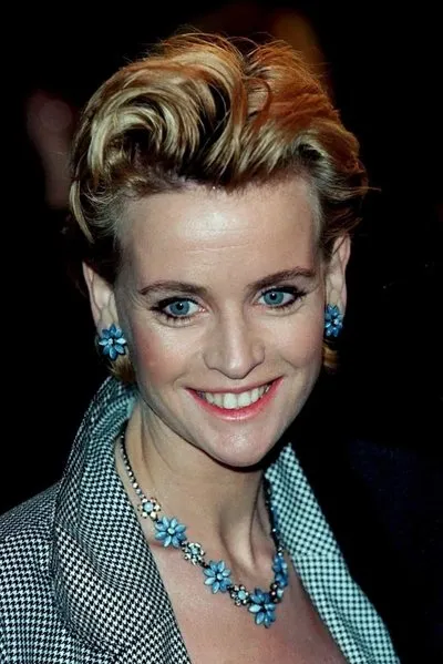 Puck Pomelien Busser