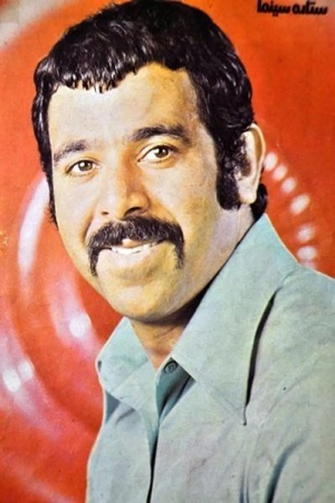 منوچهر احمدی