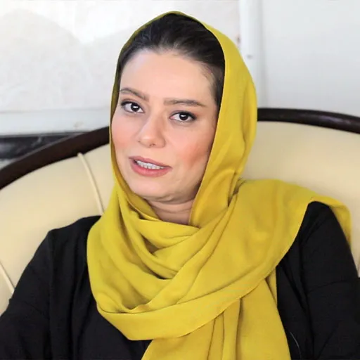 بهنوش صادقی